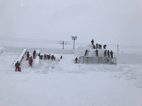 【お知らせ】　なよろ雪質日本一フェスティバル作業風景